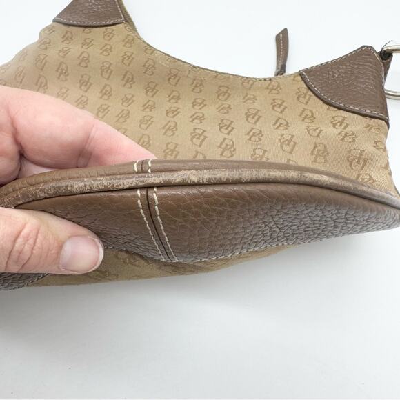 Vintage Dooney & Bourke Canvas Signature Medium Size Shoulder Bag Brown/Tan - Picture 6 of 16